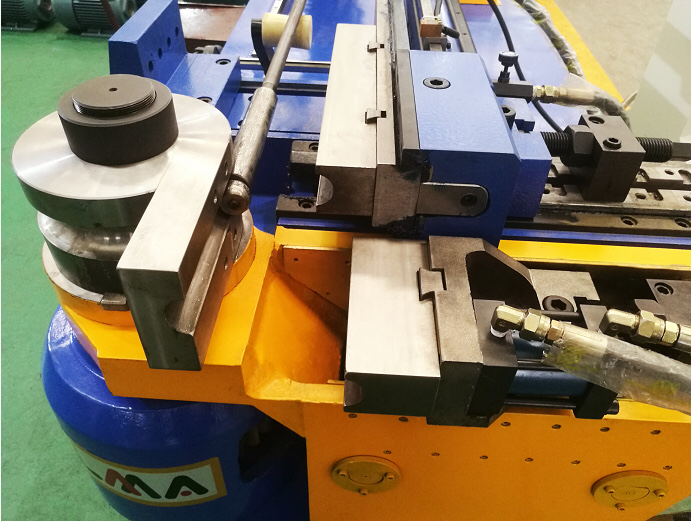 cnc pipe bending machine