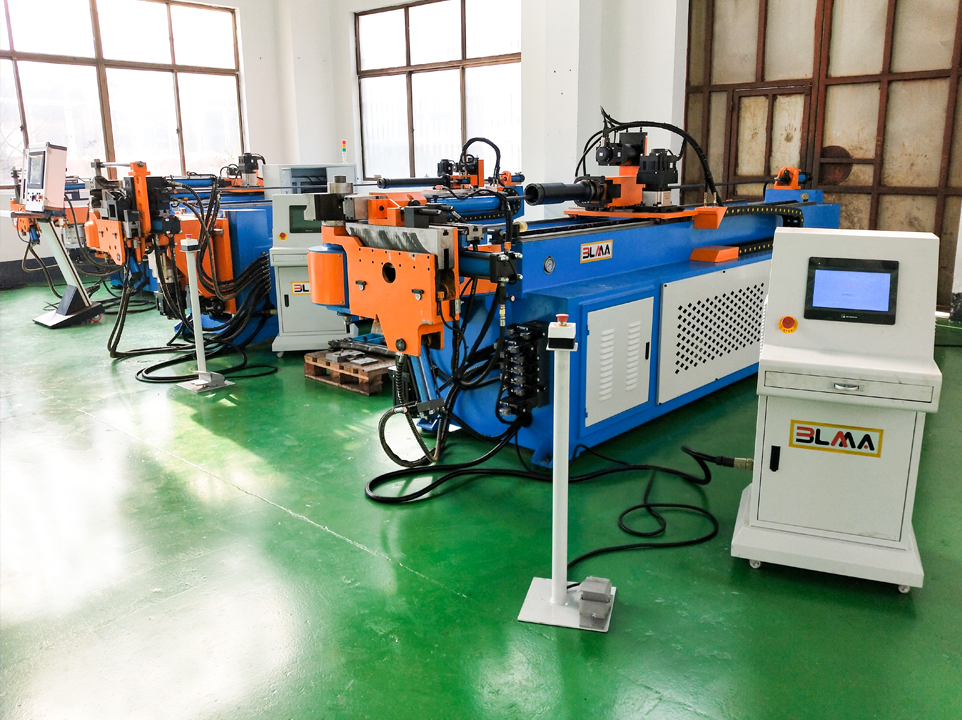 Shipment Of Automobile Exhaust Tube Bending Machines