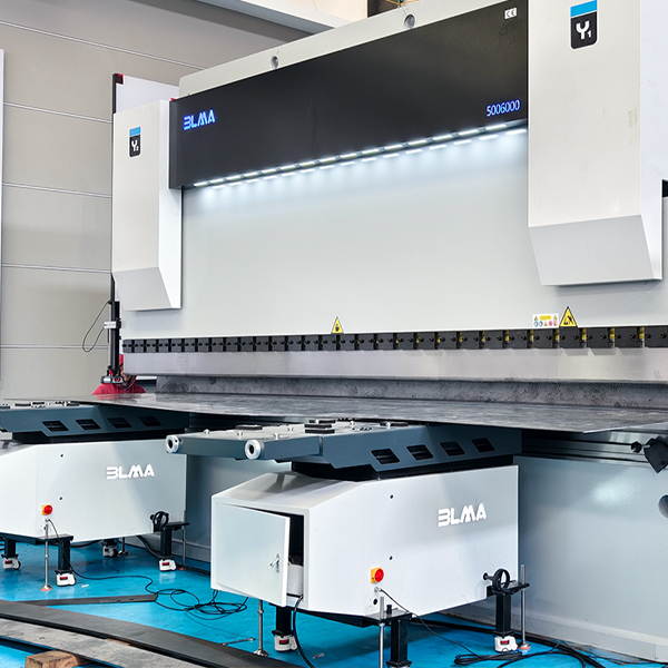 How Does a CNC Press Brake Work? Understanding the Technology Behind Modern Metal Bending